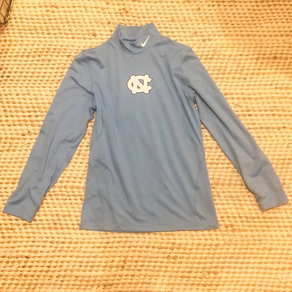 🥳 3 for 20$ Nike NC long sleeve dry fit - Picture 2 of 3